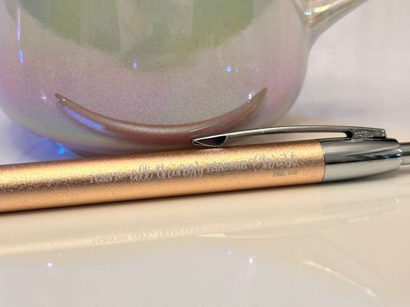 Beautiful Pearl Glaze Mug & Pen set