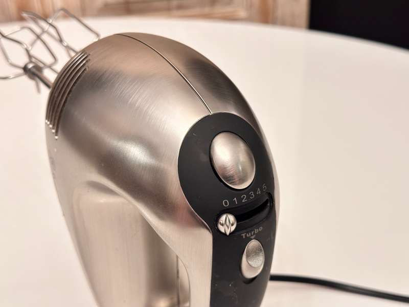 Russell Hobbs Electric Mixer with Attachments