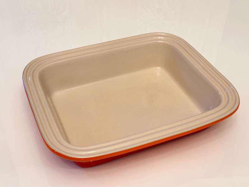 Le Creuset Large Stoneware Rectangular Deep Baking & Roasting Dish