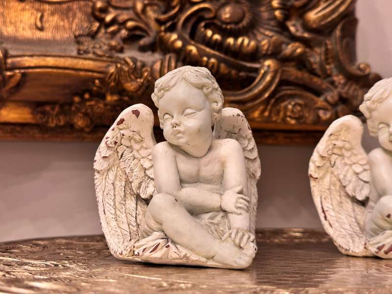 Exquisite Vintage Cherubs