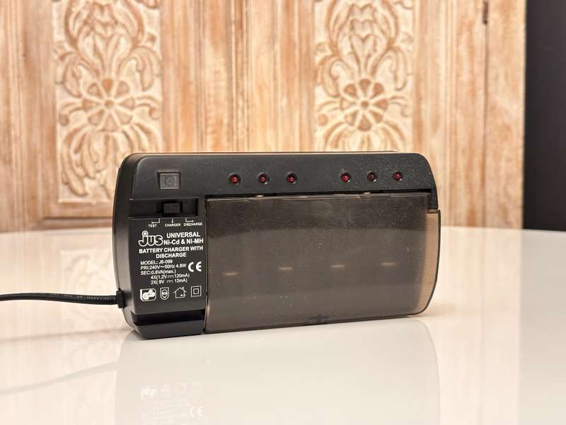 Universal Battery Charger