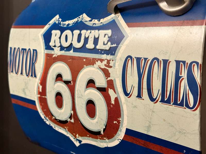Iconic ROUTE 66 - CORVETTE Collectables
