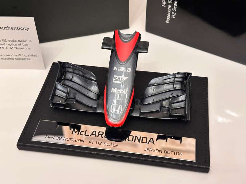 Official McLaren F1 Nose Cone & Front Wing 1/12 Scale Collectable