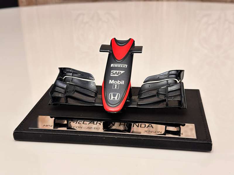Official McLaren F1 Nose Cone & Front Wing 1/12 Scale Collectable