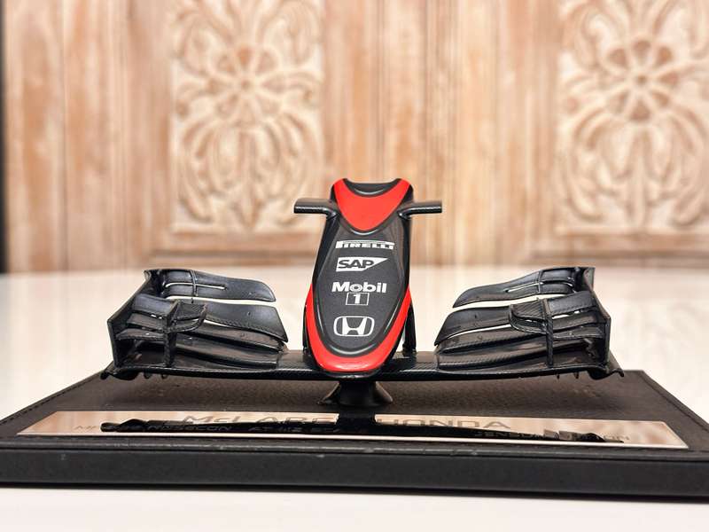 Official McLaren F1 Nose Cone & Front Wing 1/12 Scale Collectable