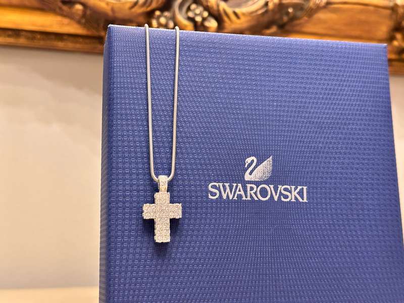 SWAROVSKI Statement Necklace