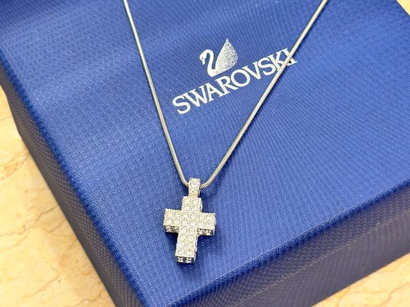 SWAROVSKI Statement Necklace