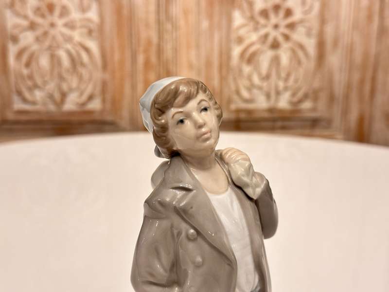 LLADRO Nao Exquisite Collectable