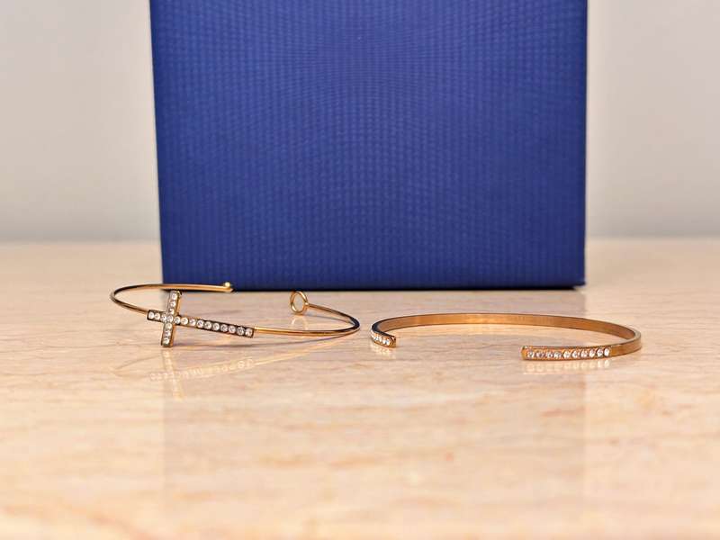 Beautiful Italian Designer Statement Bangle Set