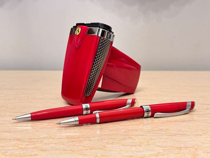 Official FERRARI Exclusive Pen Set in Original Case