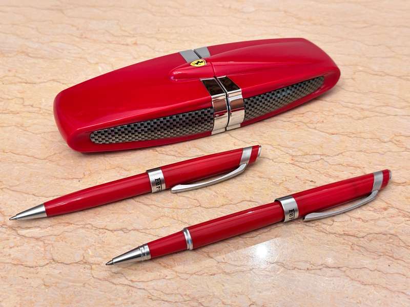 Official FERRARI Exclusive Pen Set in Original Case