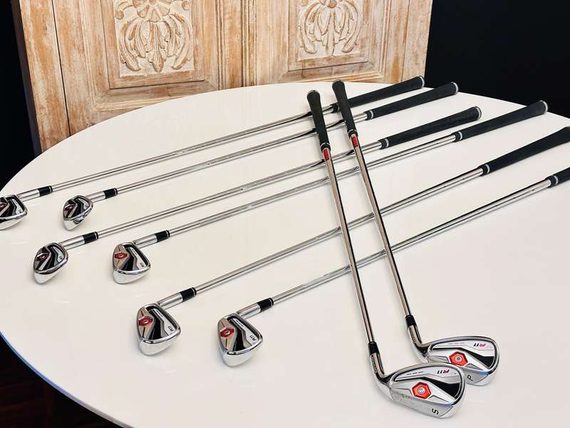 TaylorMade R11 Complete Set of Irons