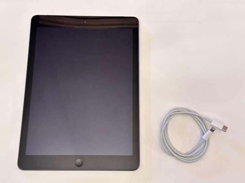 Apple IPad Air Wi-Fi-Cellular 64GB
