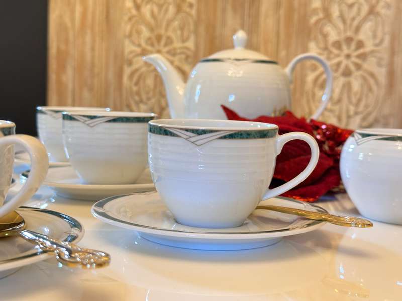 Elegant NORITAKE Serving Set