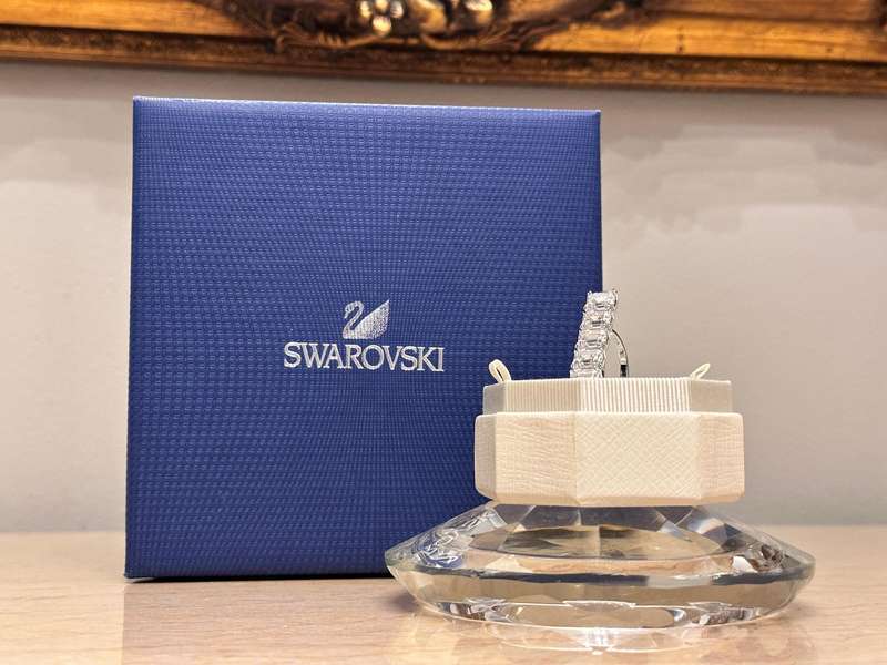 SWAROVSKI Showstopper Ring with Original Box