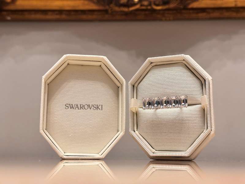 SWAROVSKI Showstopper Ring with Original Box