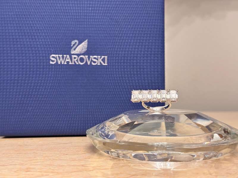 SWAROVSKI Showstopper Ring with Original Box