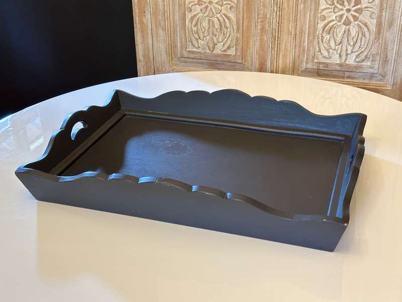 Stylish Design Serving Tray with Stand