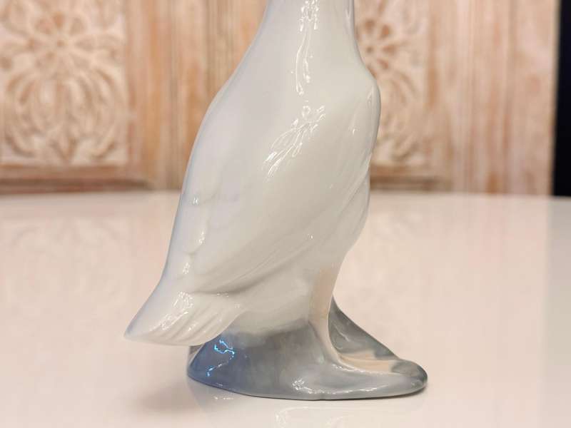 LLADRO Nao Exquisite Large Retired Collectable