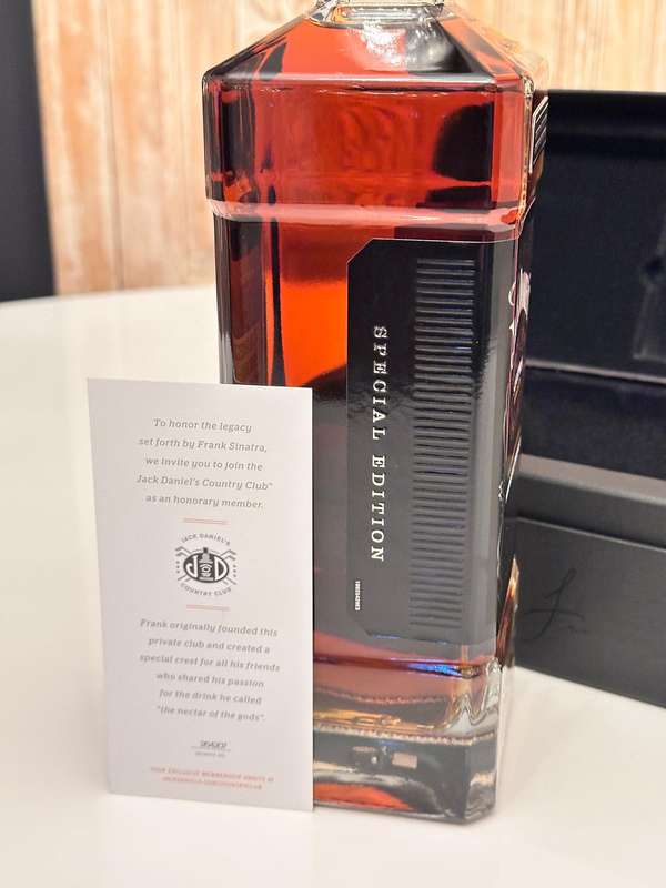 Jack Daniel's Frank Sinatra Special Edition 1L in Collectors Box