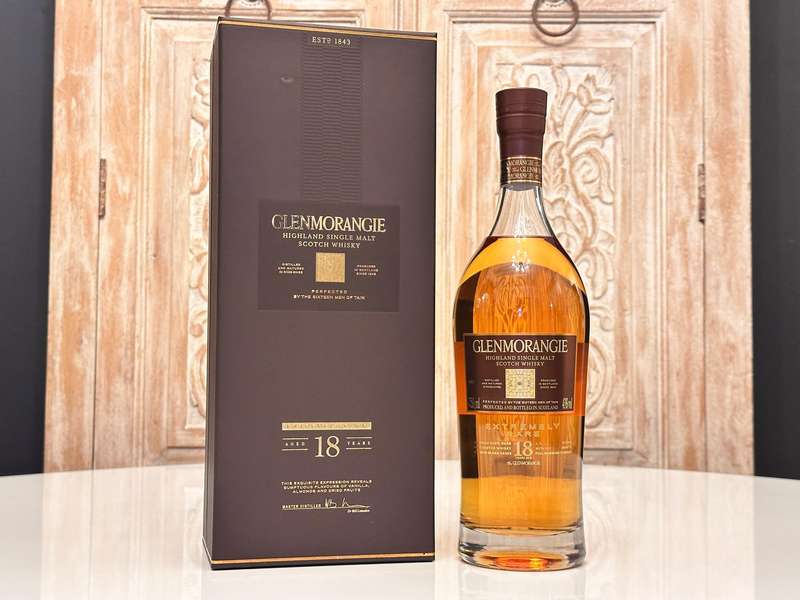 Glenmorangie 18 Year Extremely Rare Whisky in Display Case