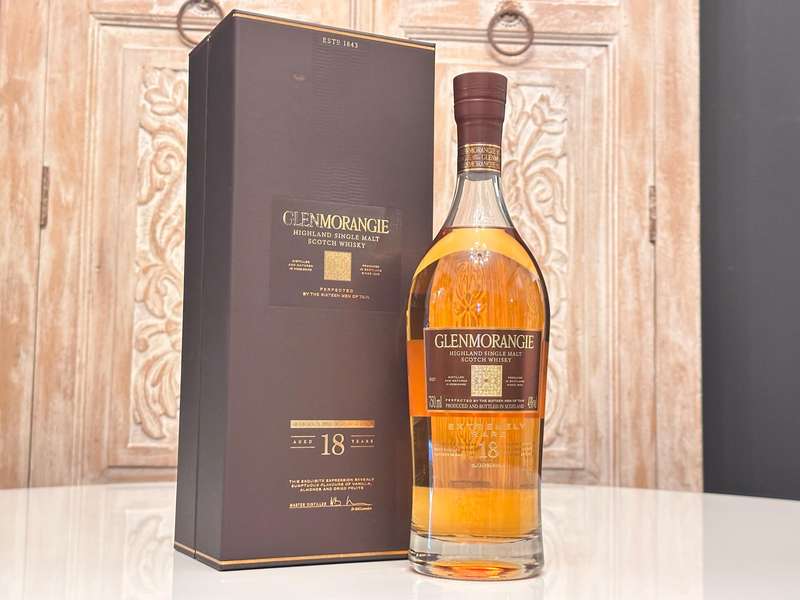Glenmorangie 18 Year Extremely Rare Whisky in Display Case