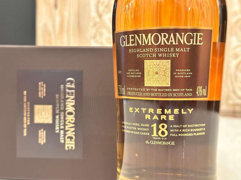 Glenmorangie 18 Year Extremely Rare Whisky in Display Case