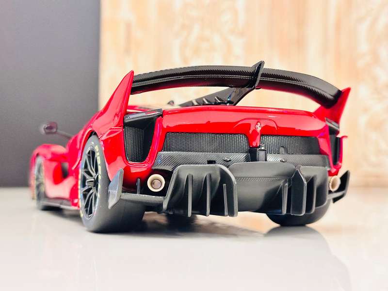 FERRARI FXXK EVO 1:18 Model Collectable in Original Box