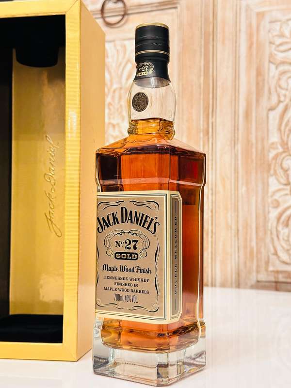 Jack Daniels No 27 Gold Exclusive Collectors Edition in Display Box