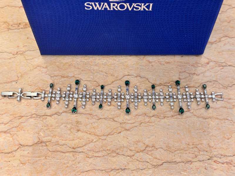 SWAROVSKI Statement Bracelet