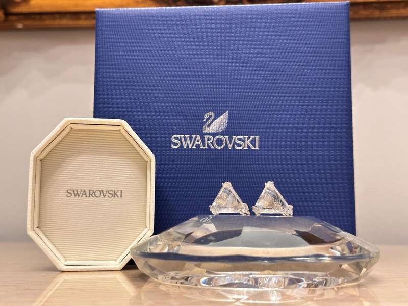 Swarovski Showstopper Earrings with Original Box