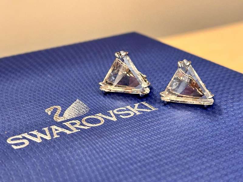 Swarovski Showstopper Earrings with Original Box