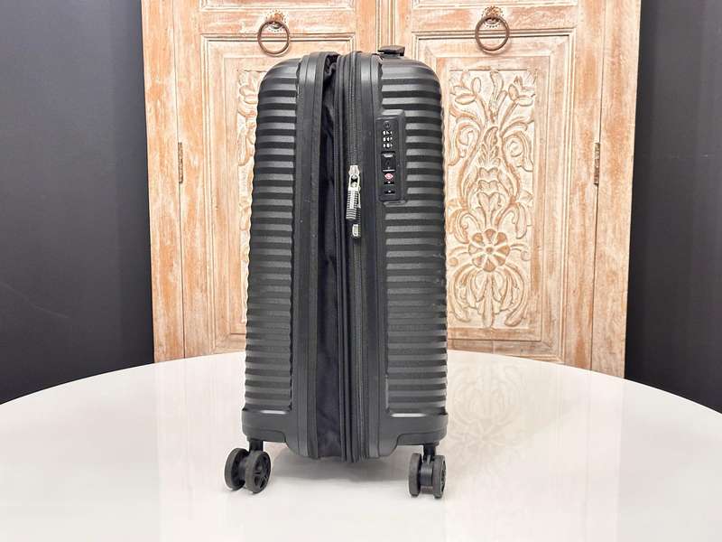 Samsonite Varro Expandable Carry on Luggage