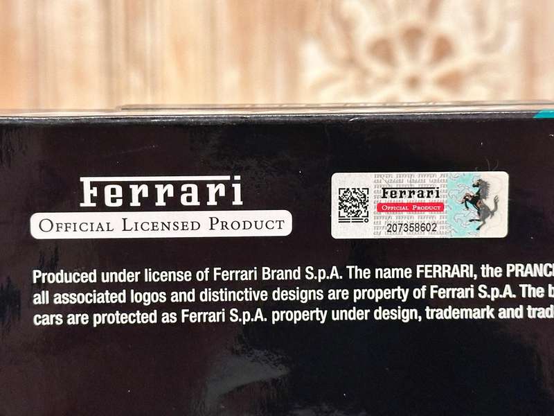 FERRARI 458 Speciale 1:18 Model Collectable in Original Box