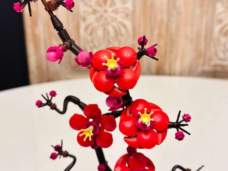 LEGO Botanical Collection Plum Blossom with Original Box