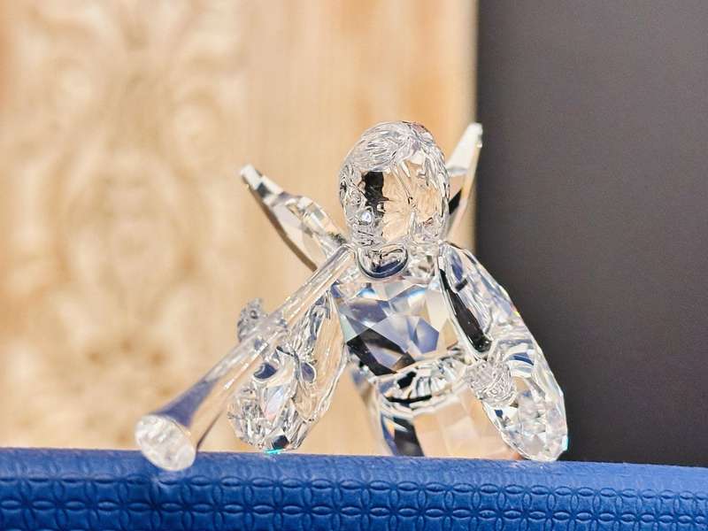 SWAROVSKI Exquisite 2016 Limited Annual Edition Collectable