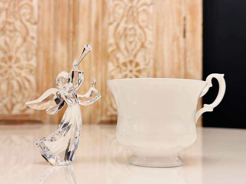 SWAROVSKI Exquisite 2016 Limited Annual Edition Collectable