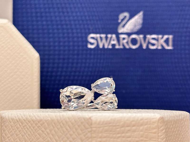 Swarovski Showstopper Ring with Original Box