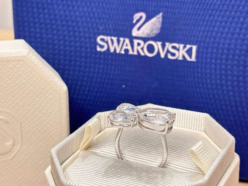 Swarovski Showstopper Ring with Original Box