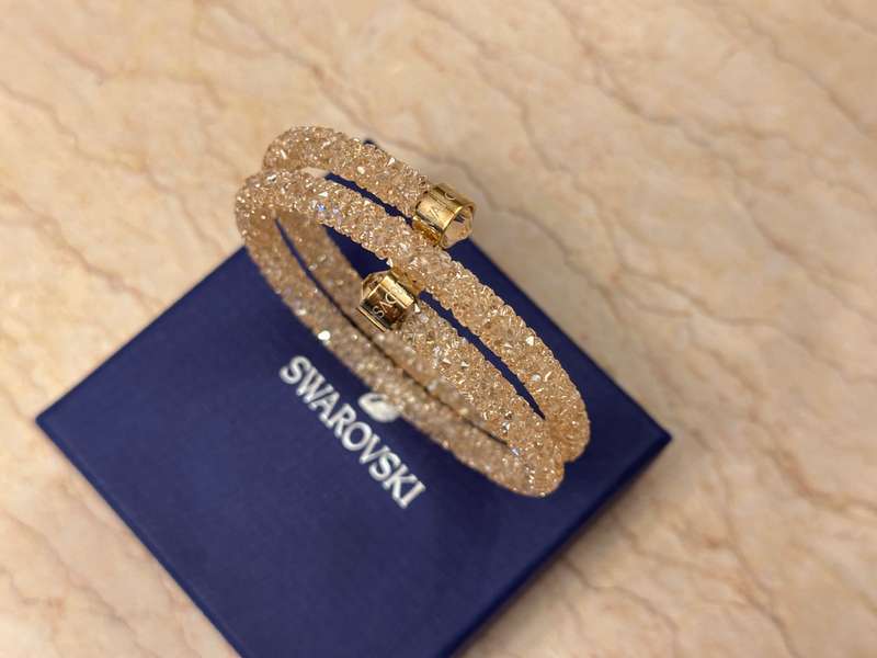 SWAROVSKI Statement Bangle