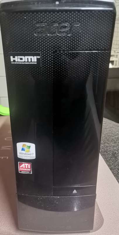 Aspire X3450 Desktop - 500GB HDD/ 2GB RAM - Windows 7 Starter (licensed)