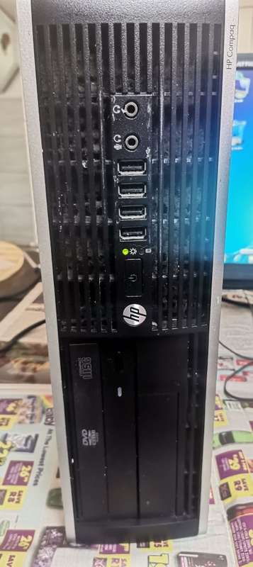 HP PC - Windows 7 Ultimate (activated) - Has scratches and signs of usage - See photos for details