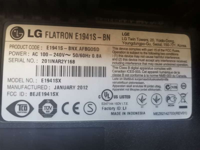 LG FLATRON E1941S - 19" LCD Monitor - Excellent condition