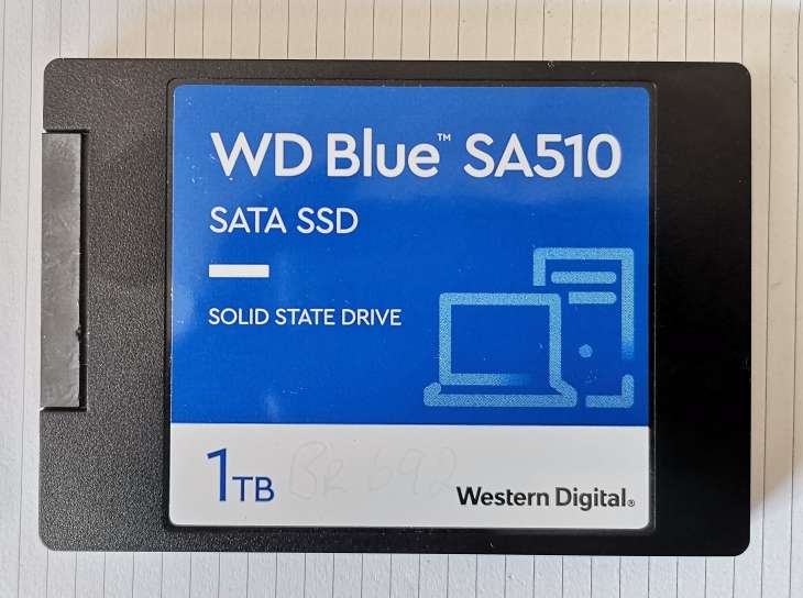 WD Blue SA510 - SATA SSD - 1TB - Excellent condition