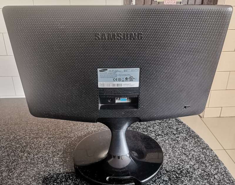 Samsung S19A100N LED 18.5" Monitor