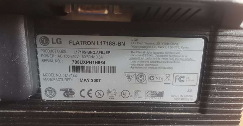 LG FLATRON L1718S 17" Monitor - VGA port only
