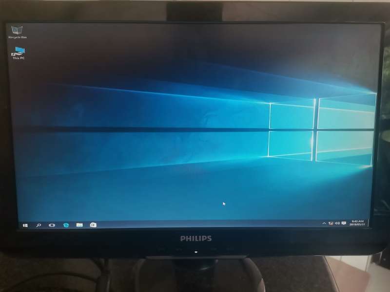 Philips 192E 19" LCD Monitor - VGA port only
