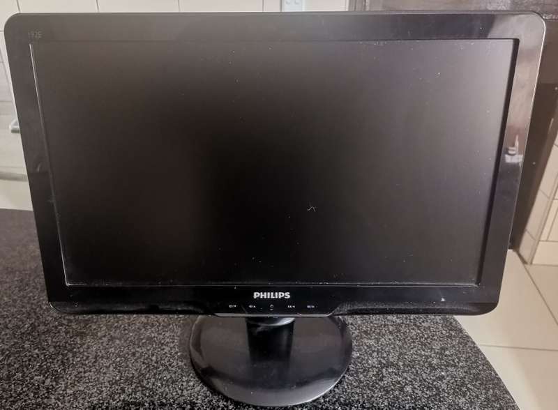 Philips 192E 19" LCD Monitor - VGA port only