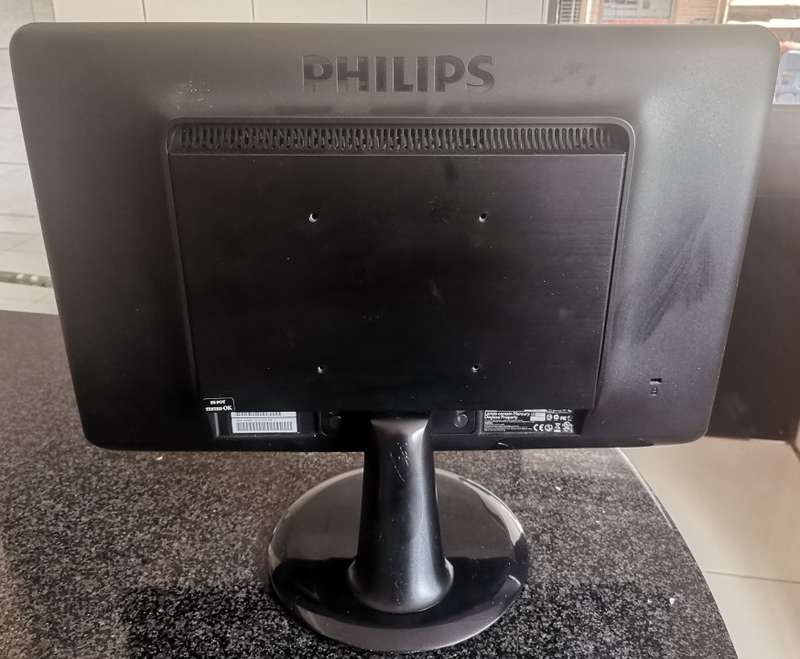 Philips 192E 19" LCD Monitor - VGA port only
