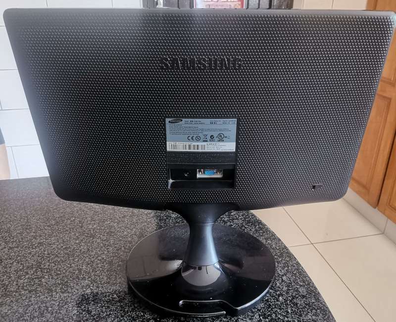 Samsung S19A100N LED 18.5" Monitor